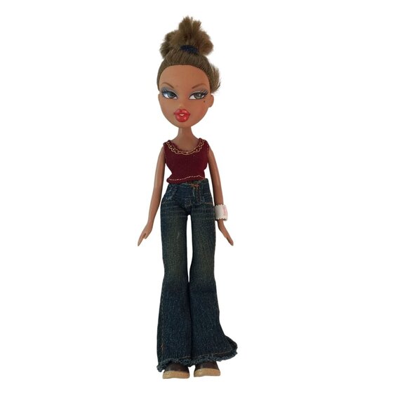 Vintage MGA Bratz Sasha Doll with Maroon Shirt Denim Pants Shoes 2001 - Picture 3 of 6